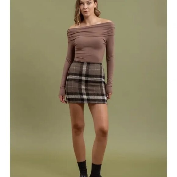 ($9) Off the Shoulder Foldover Long Sleeve Knit Top - Picture 5 of 5